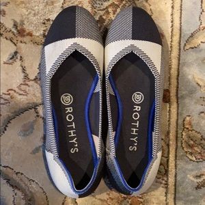 Rothy’s Captoe Black